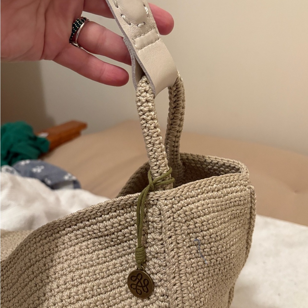 Los Feliz Large - Picture 2 of 5